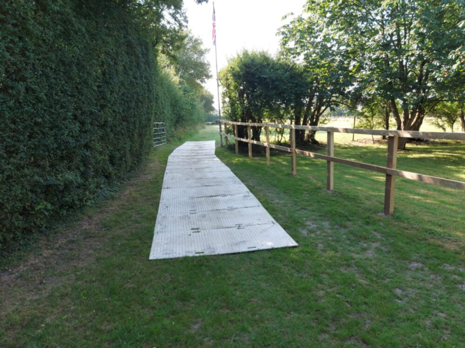 70DC2419-9A03-47A2-80DD-EEBBF3904926-1024x768 resize